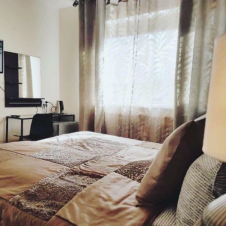 Akureyri Central Rooms ภายนอก รูปภาพ