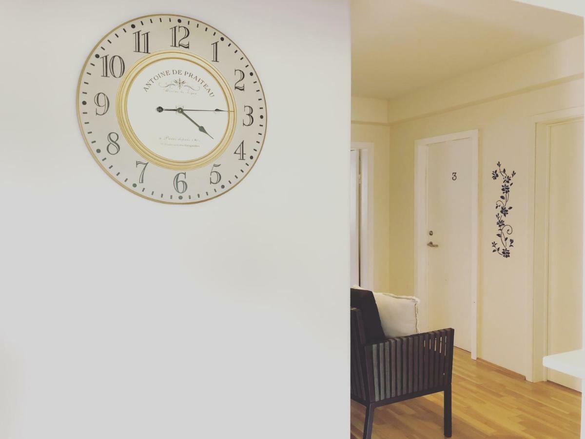 Akureyri Central Rooms ภายนอก รูปภาพ